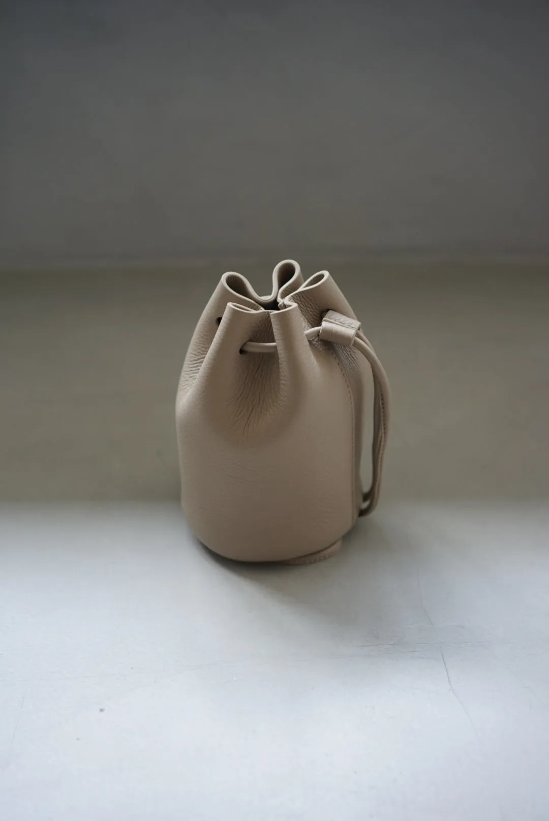 Aeta / PG57 HAND POUCH : MINI