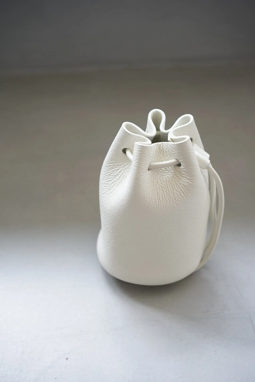 Aeta / PG57 HAND POUCH : MINI