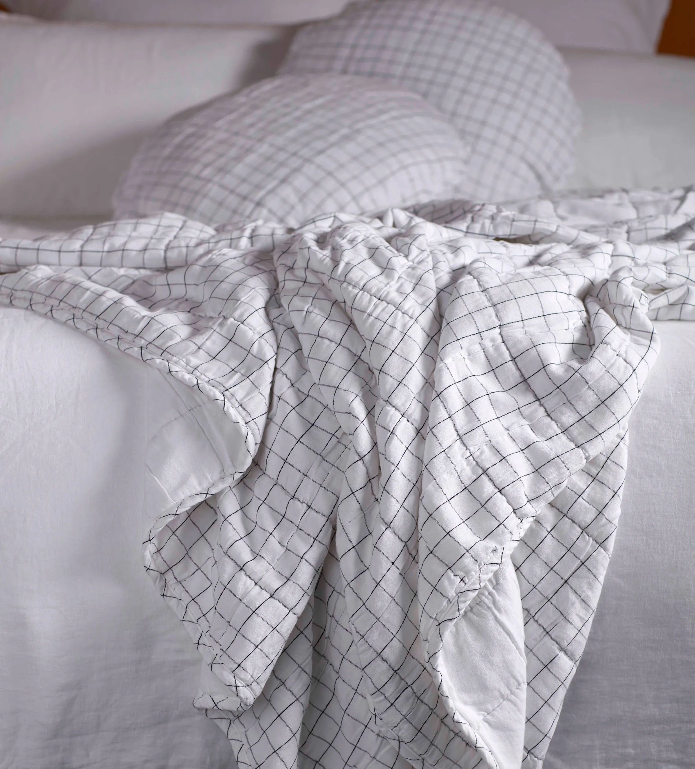 Black and White Ottilie 100% Cotton Quilted Throw