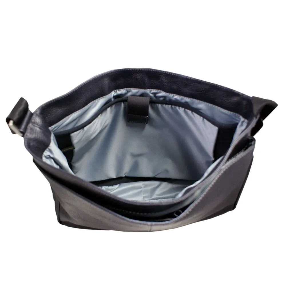 Classico Black Tumbled Leather Messenger Brief