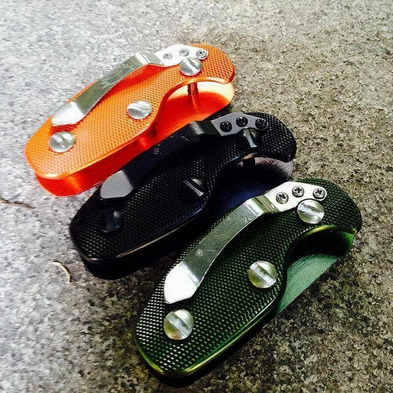 Compact Aluminium EDC Keychain Organizer - Lightweight Folding Design