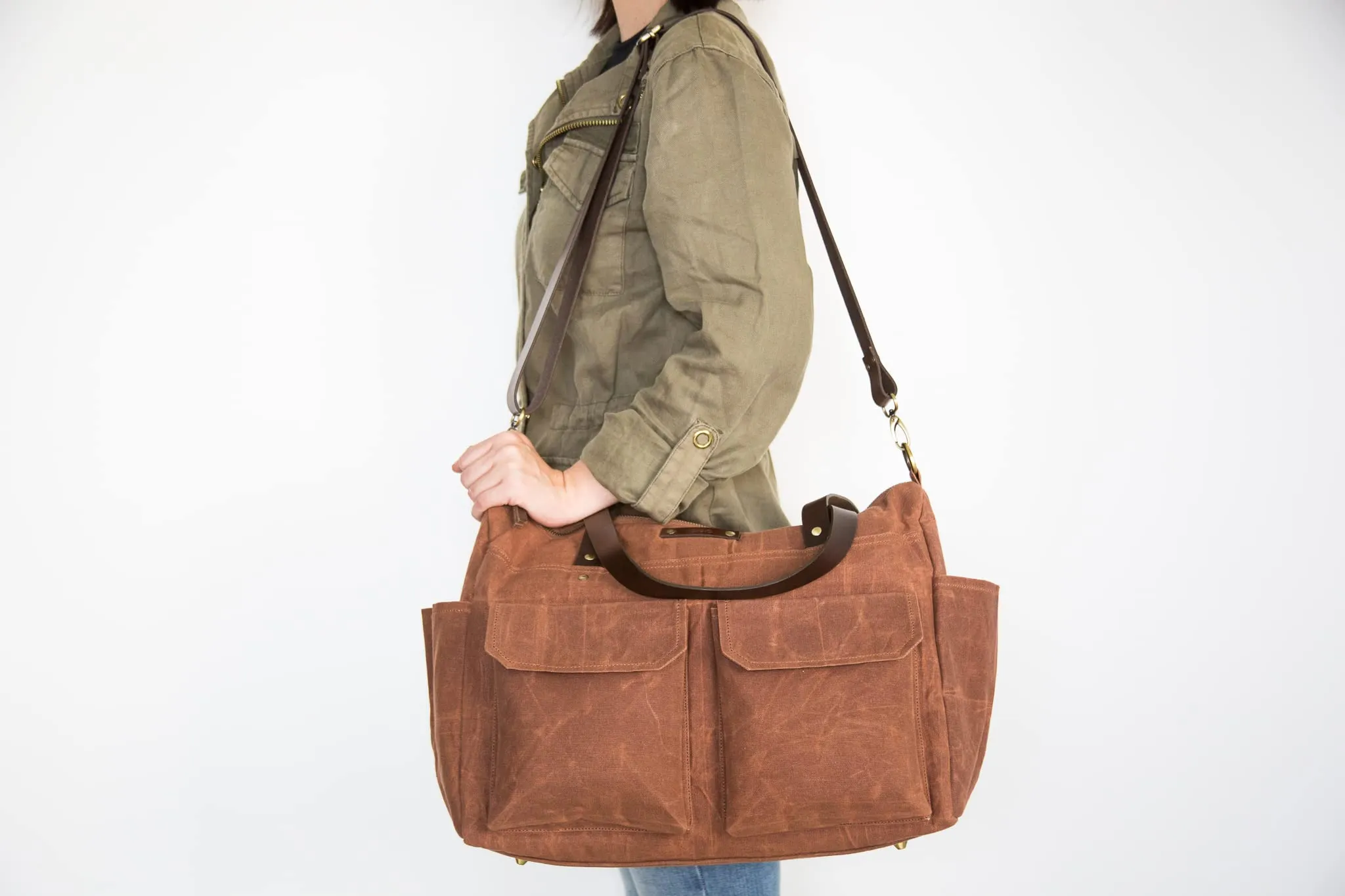 Generic: Pipa Large Waterproof Diaper Bag with Pouch and Stroller Clips