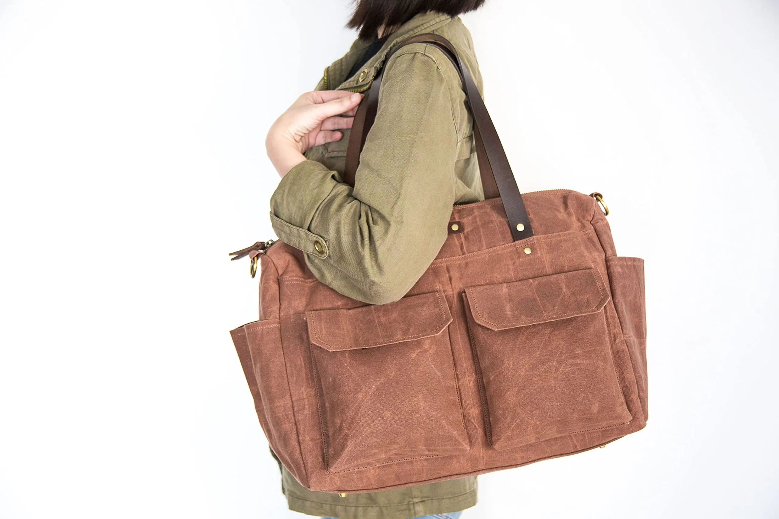Generic: Pipa Large Waterproof Diaper Bag with Pouch and Stroller Clips