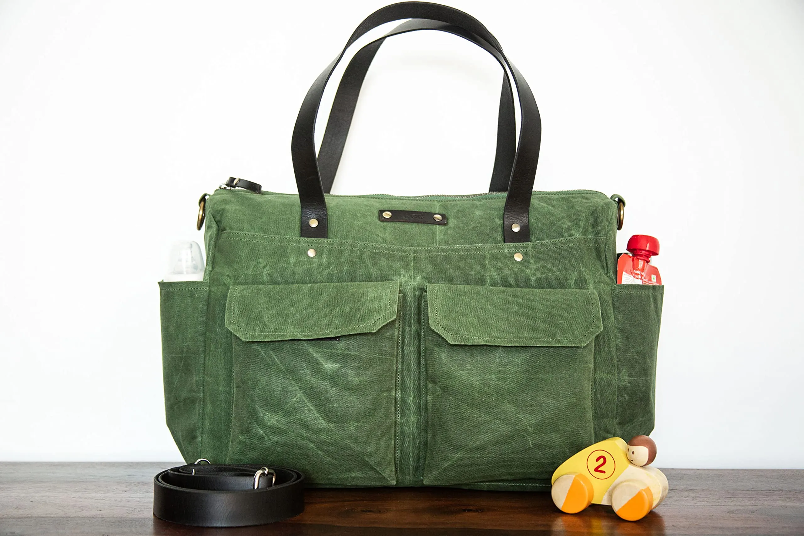 Generic: Pipa Large Waterproof Diaper Bag with Pouch and Stroller Clips