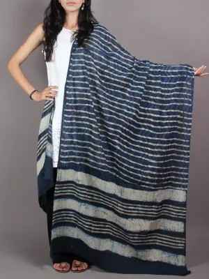 Indigo White Cotton Mul Hand Block Printed Dupatta With Beige Putai - D0417070