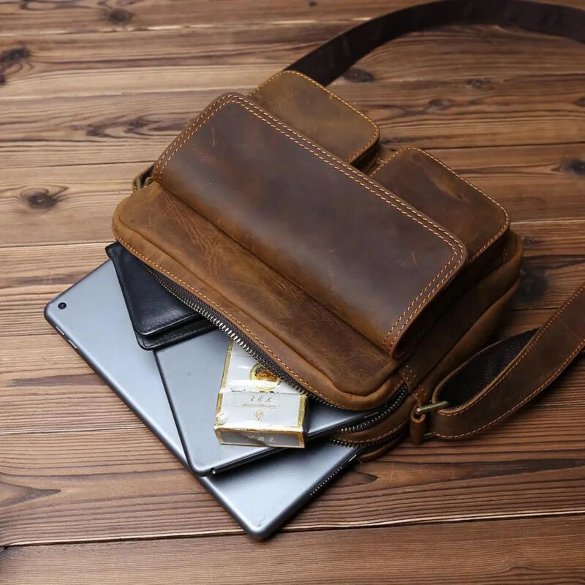 Luxury Men's Leather Messenger Bag