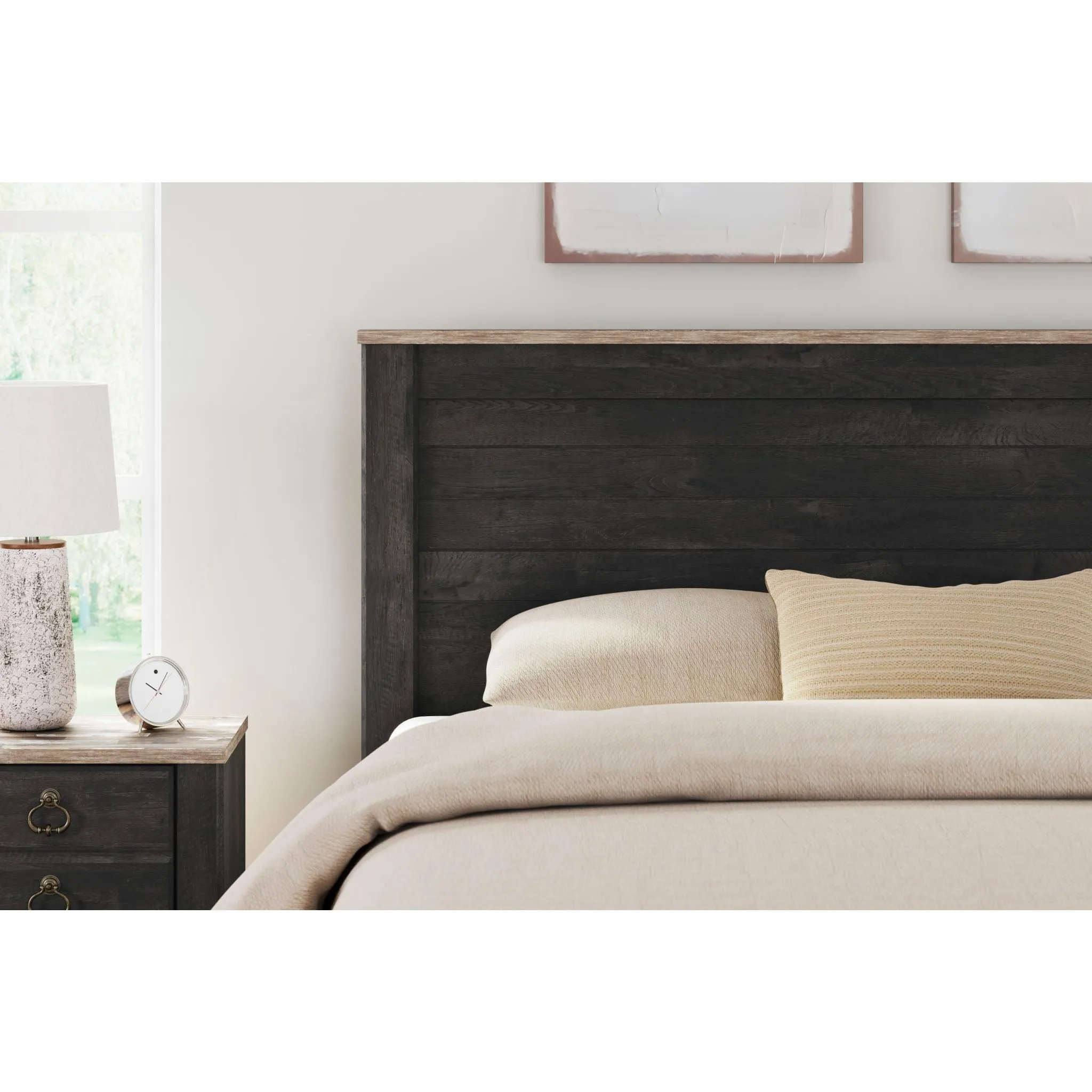Nanforth Panel Bed