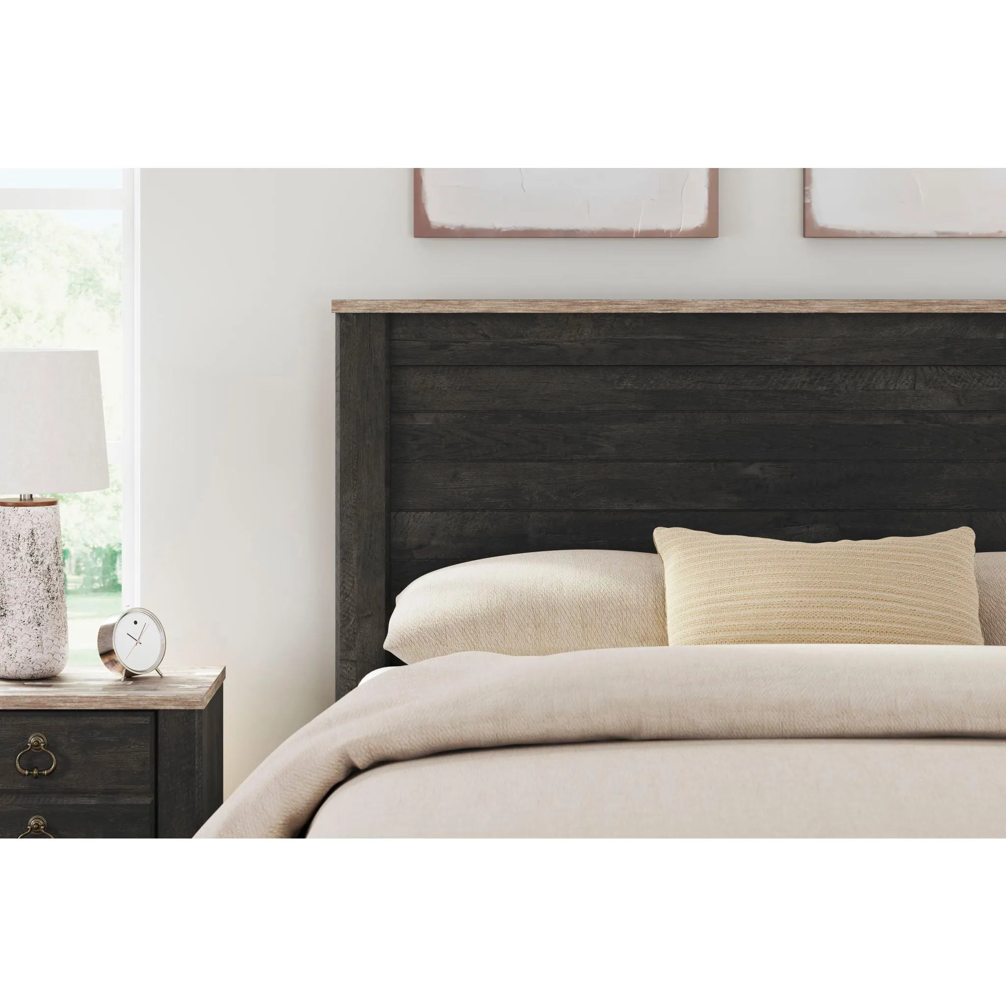 Nanforth Panel Bed