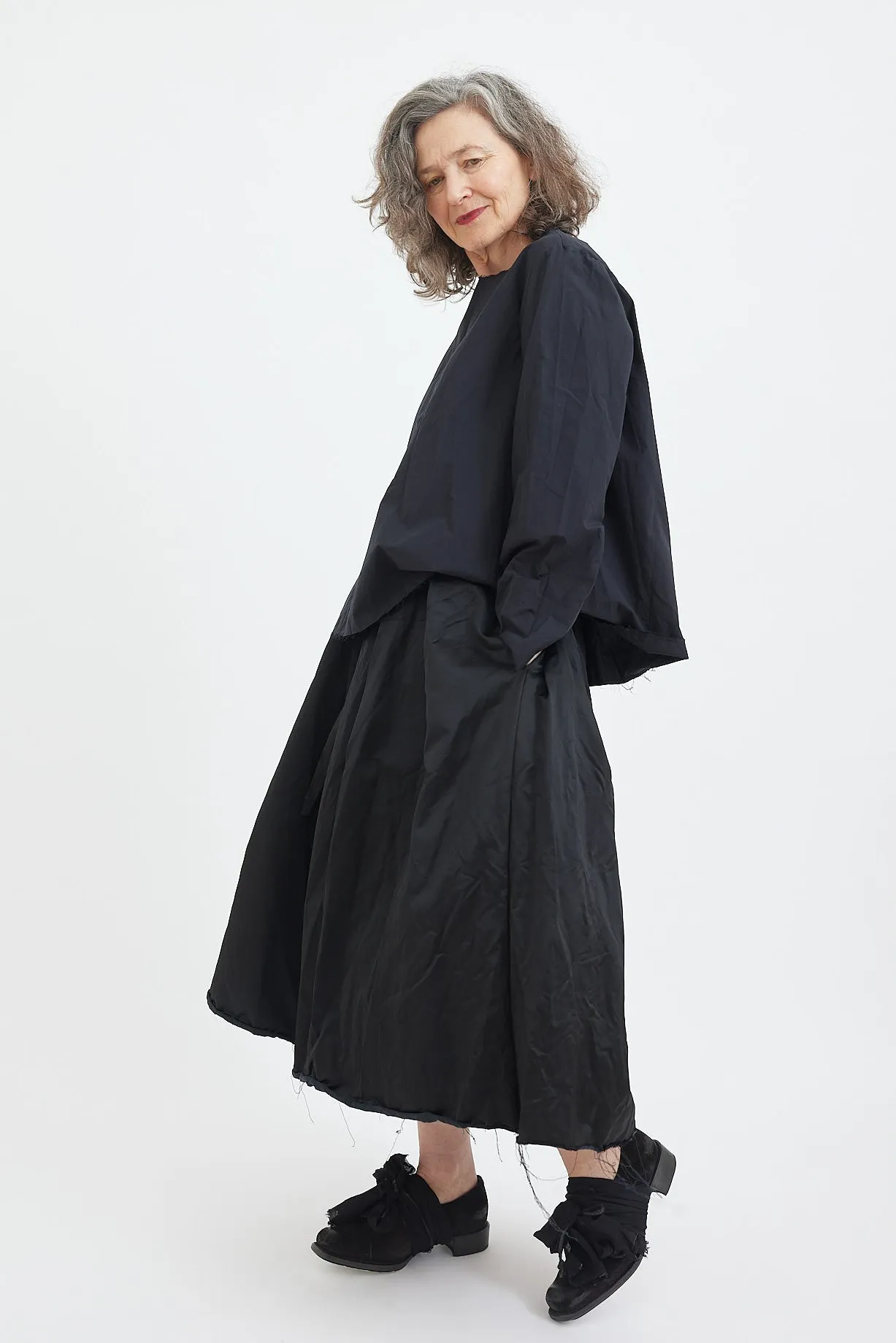 SCHA - Round Neck Long Sleeve Top "OE"