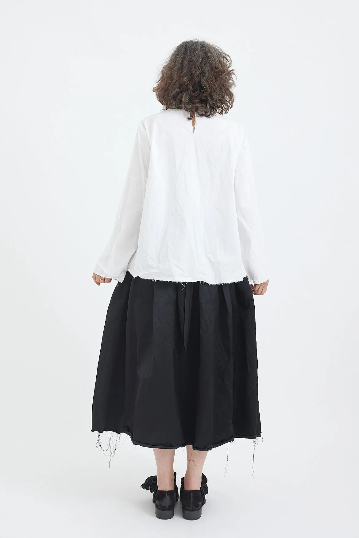 SCHA - Round Neck Long Sleeve Top "OE"