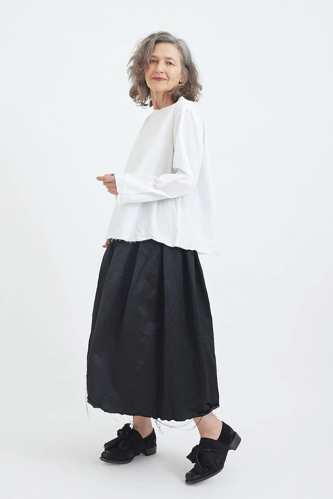 SCHA - Round Neck Long Sleeve Top "OE"