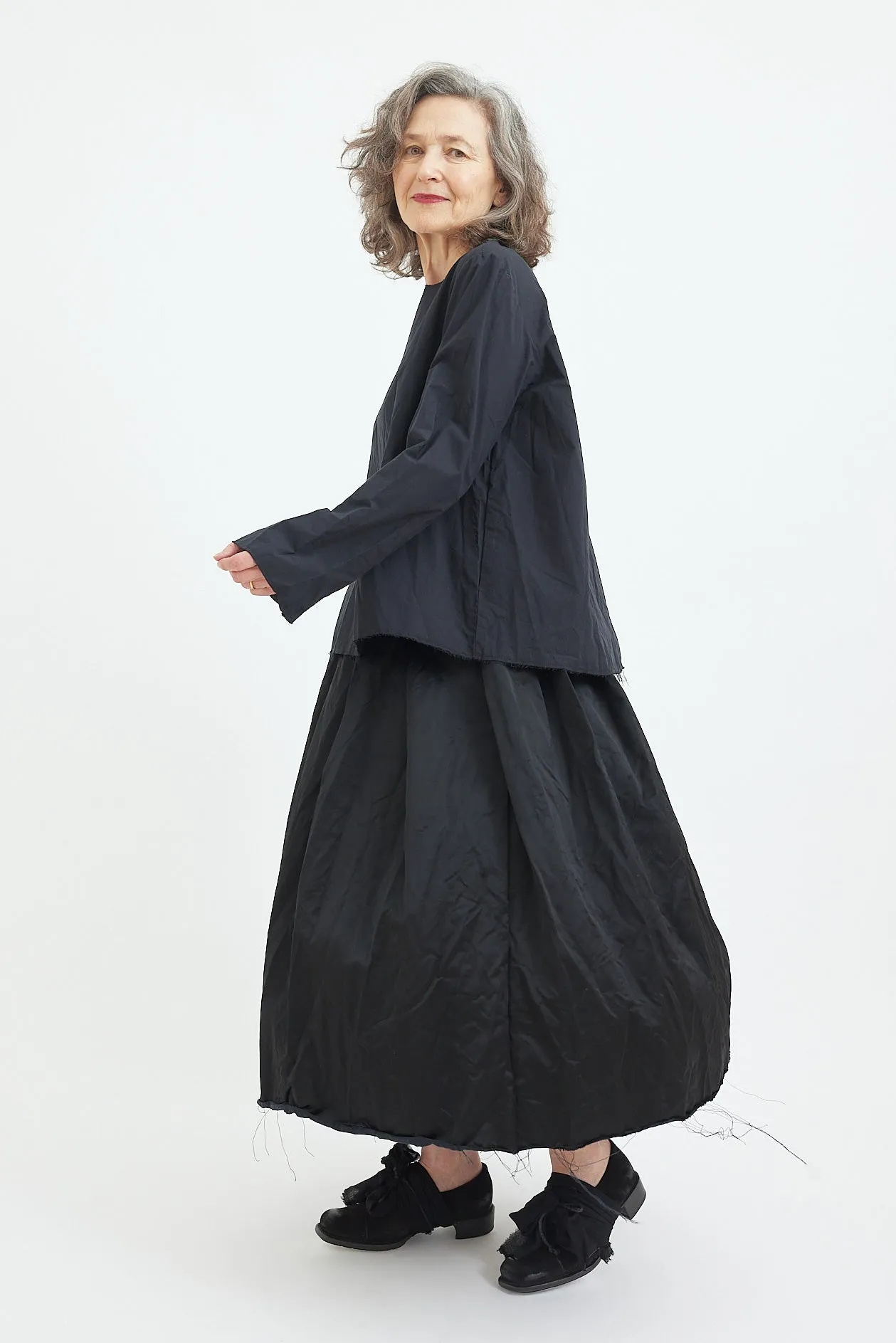 SCHA - Round Neck Long Sleeve Top "OE"
